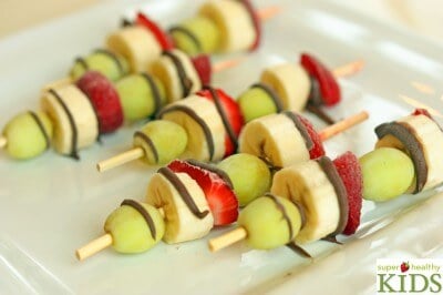 5 Favorite Summer Snacks from Super Healthy Kids (Frozen Fruit Kabobs) at 100 Days of #RealFood