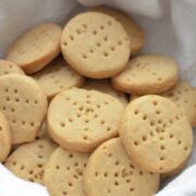 5-Ingredient Almond Maple Shortbread Cookies 3
