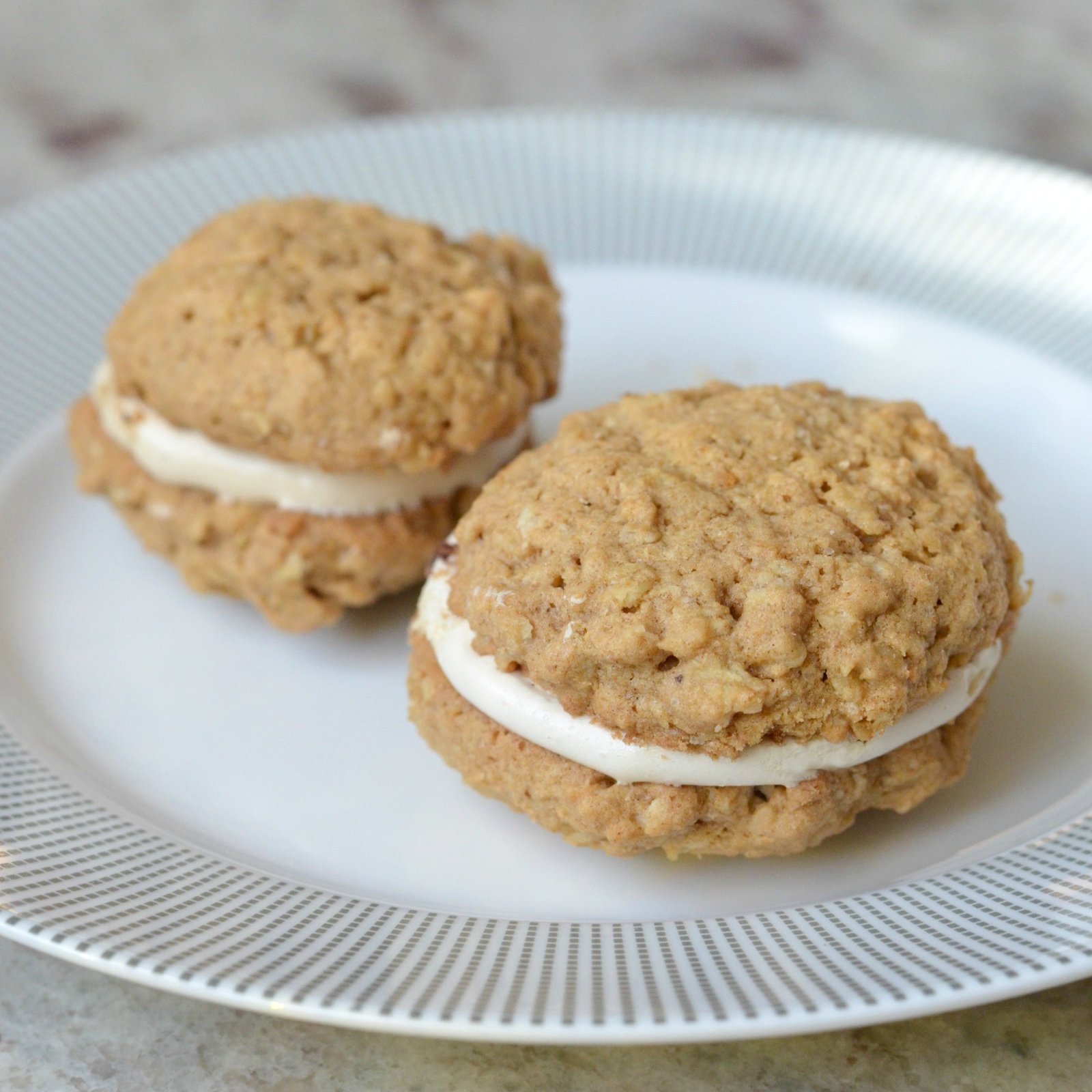 Homemade Oatmeal Creme Pies-image