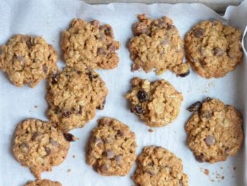 The best oatmeal chocolate chip cookies