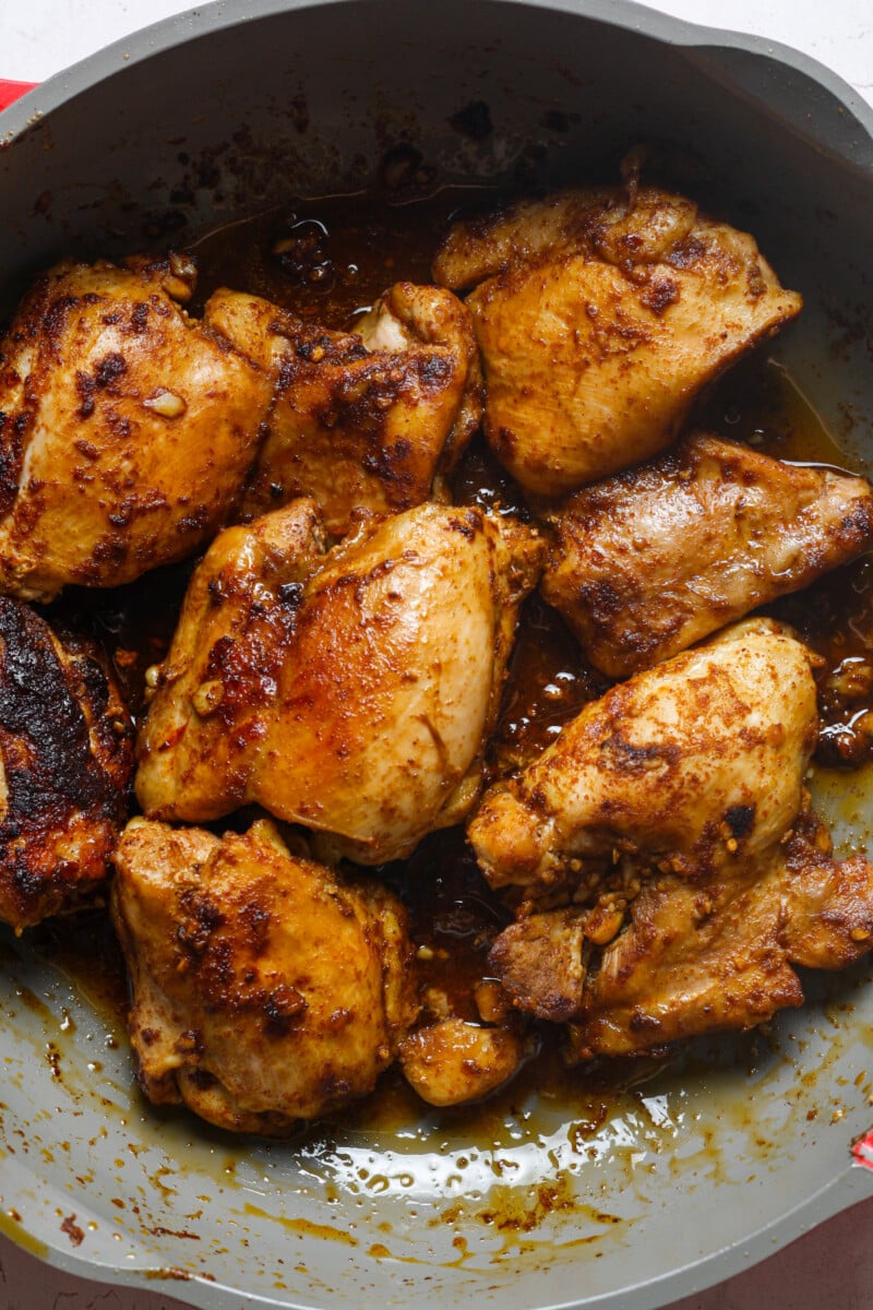 Frying pan with pollo asado.