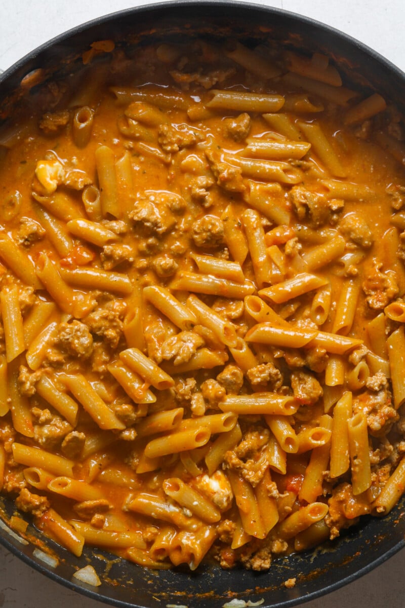 Skillet with cheeseburger pasta.