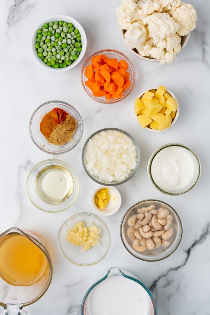 Ingredients for vegetable korma.