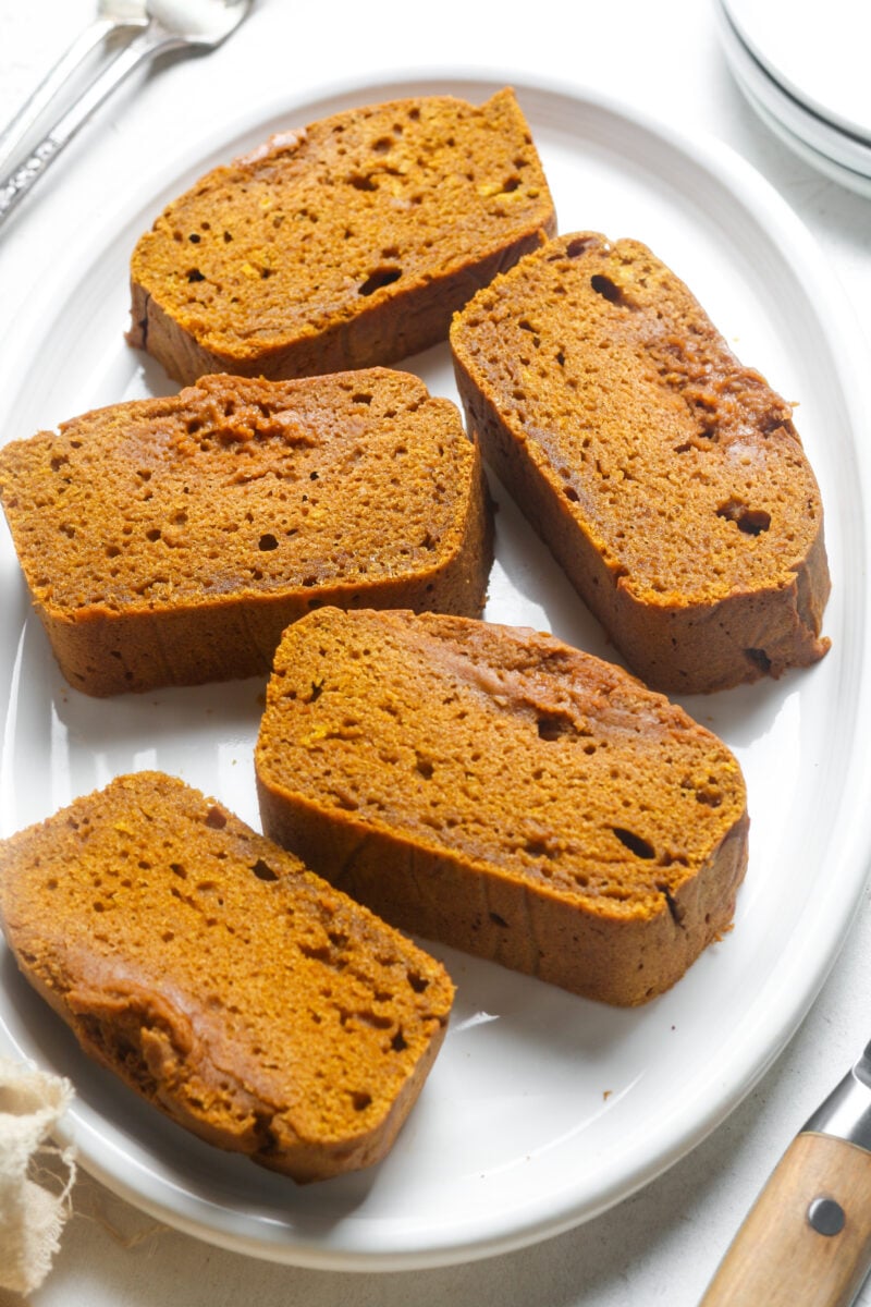 Platter with pumpkin bread.