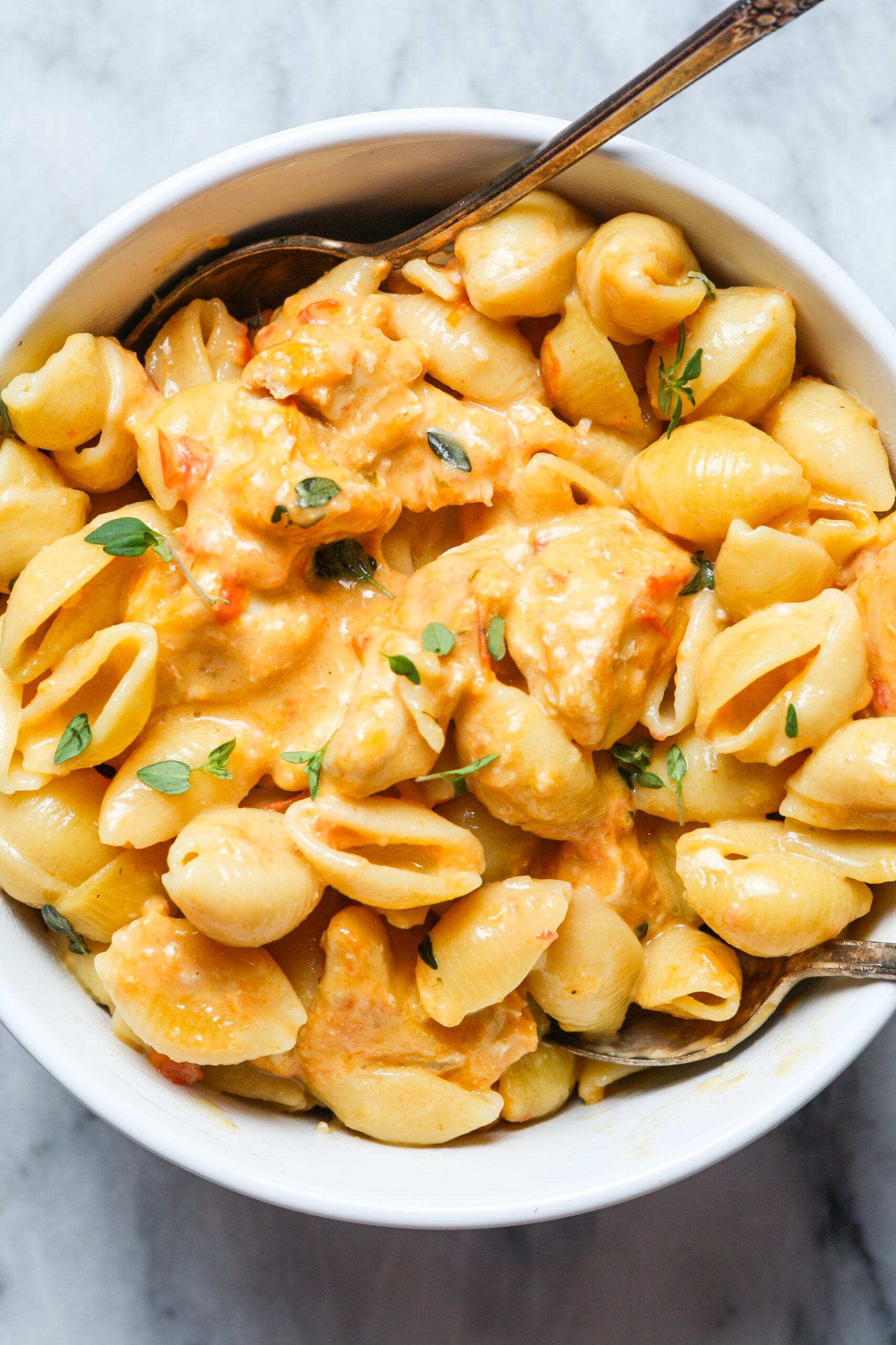 Bowl of chicken taco pasta.